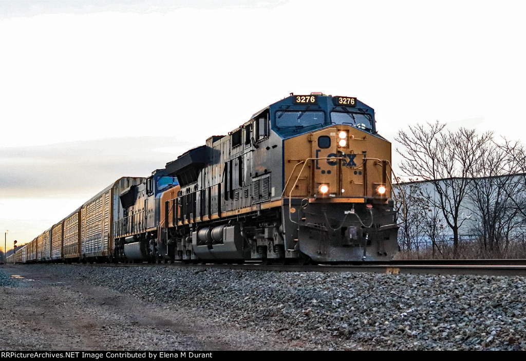 CSX 3276 on M-218